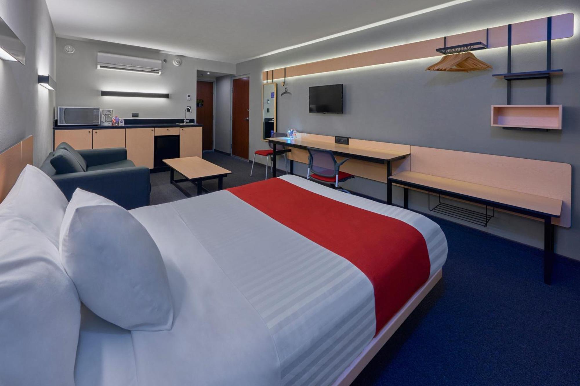 City Express By Marriott Irapuato Norte Exterior photo