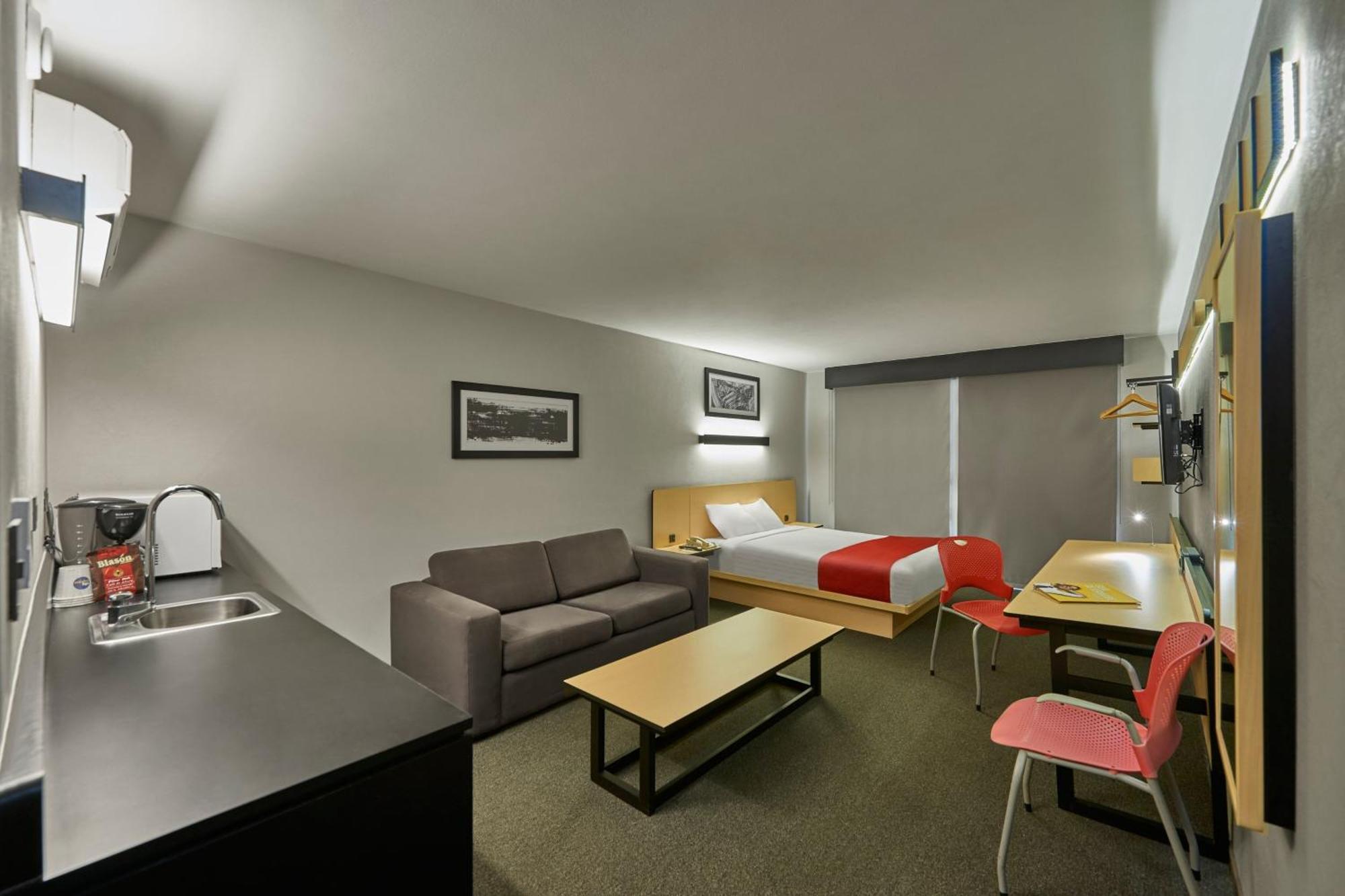City Express By Marriott Irapuato Norte Exterior photo